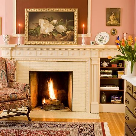 A B&B At The Edward Harris House Inn Рочестер Экстерьер фото