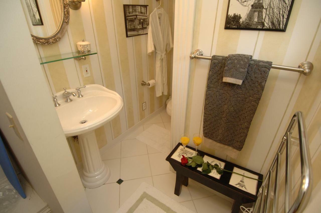A B&B At The Edward Harris House Inn Рочестер Экстерьер фото